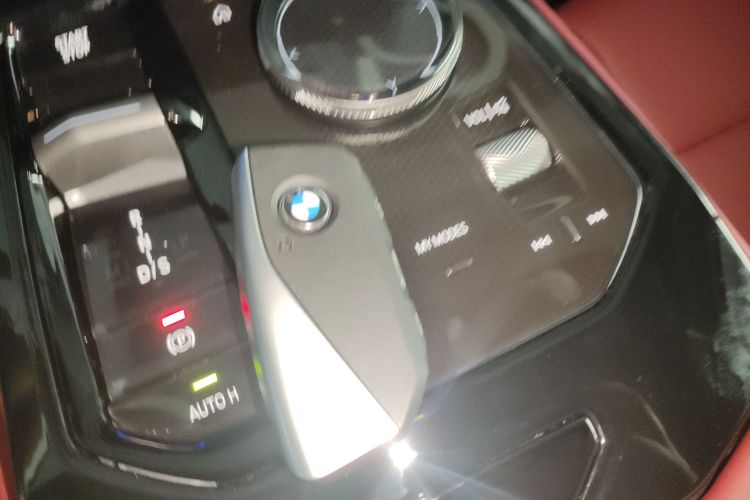 BMW 5 Series 2026 immagine di auto #9