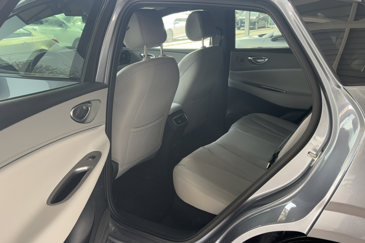 BYD Sea Lion 06 New Energy 2025 car image #9