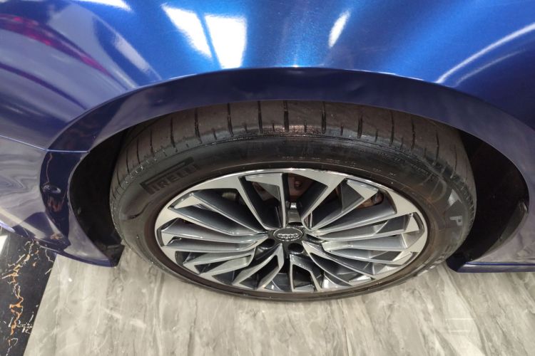 Audi A6L New Energy 2020 car image #9