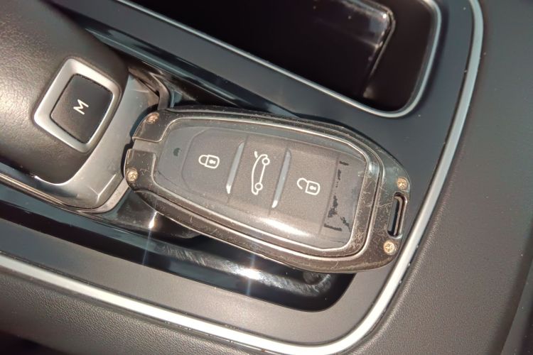 Citroen C5 AIRCROSS 2023 car image #9