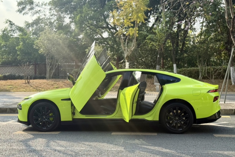 Xpeng P7 2021 imagen de coche #9