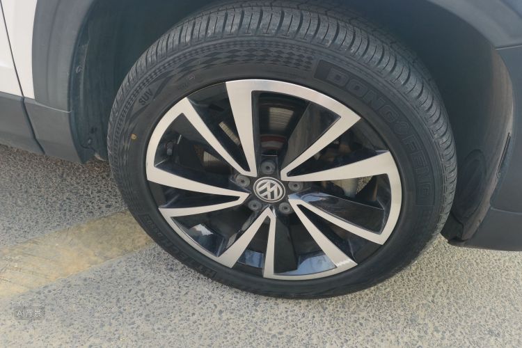 Volkswagen Tharu 2019 immagine di auto #9