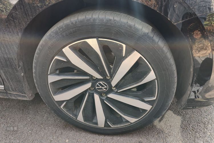 Volkswagen Passat 2022 immagine di auto #9