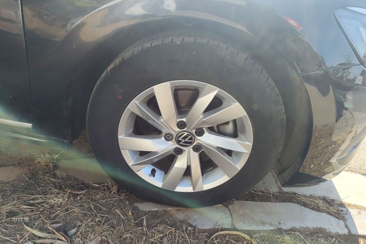 Volkswagen Passat 2022 immagine di auto #9