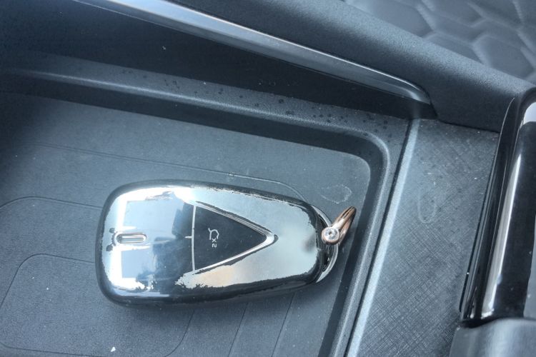 Changan UNI-T 2022 car image #9