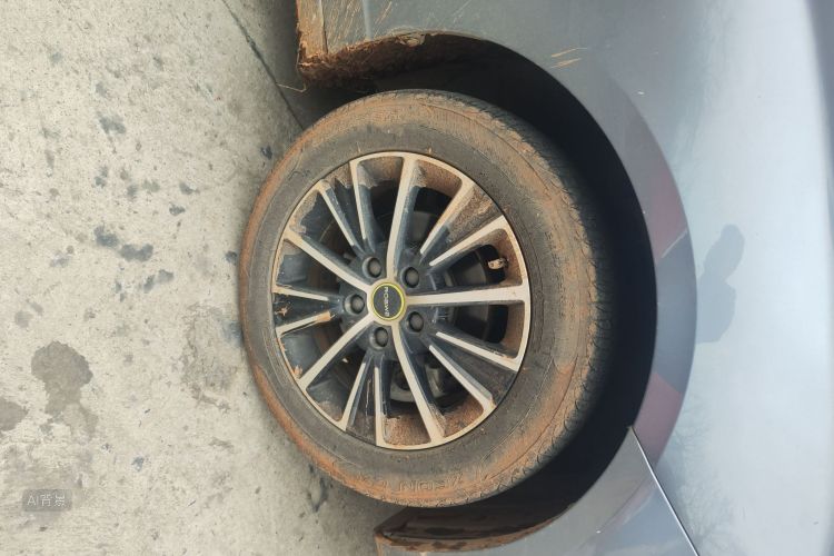 Roewe i5 2022 car image #9