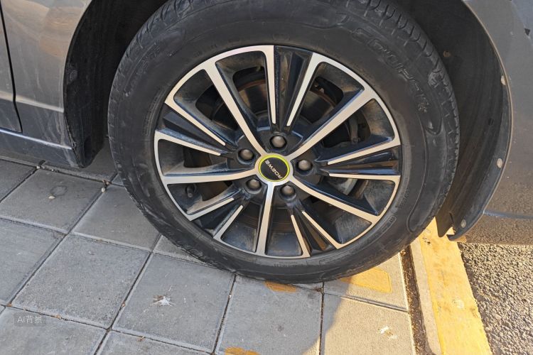 Roewe i5 2022 car image #9