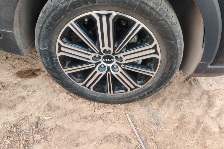 起亚 智跑 2023 汽车图片 #9