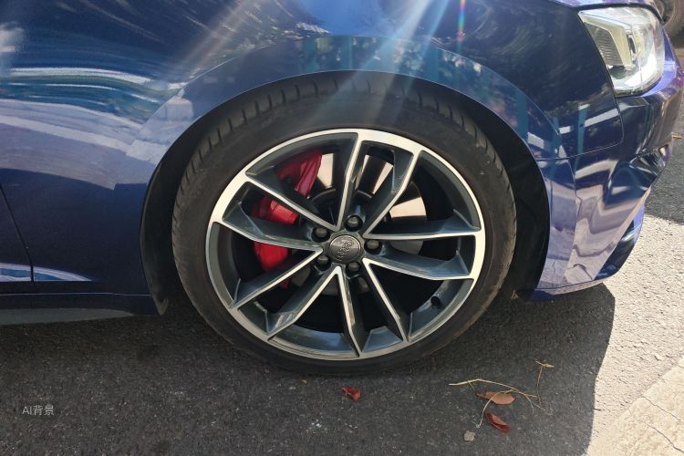 Audi S5 2019 car image #9