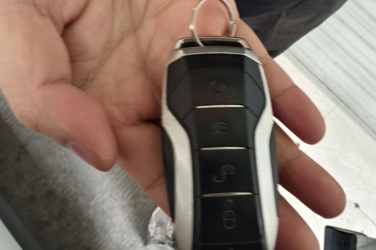 BYD Song Pro 2019 #9 BYD Song Pro 2019 car image #9