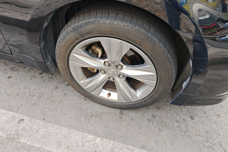 丰田 皇冠 2017 汽车图片 #9