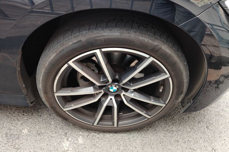 BMW 3 Series 2021 #9 BMW 3 Series 2021 car image #9