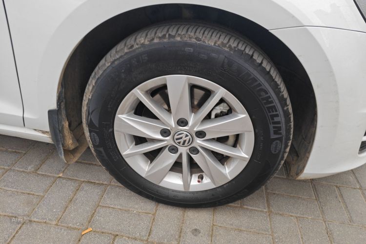 Volkswagen Golf 2016 car image #9