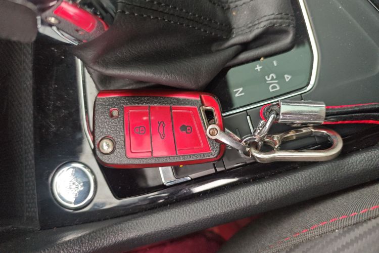 Volkswagen Tiguan X 2021 #9 Volkswagen Tiguan X 2021 صورة سيارة #9