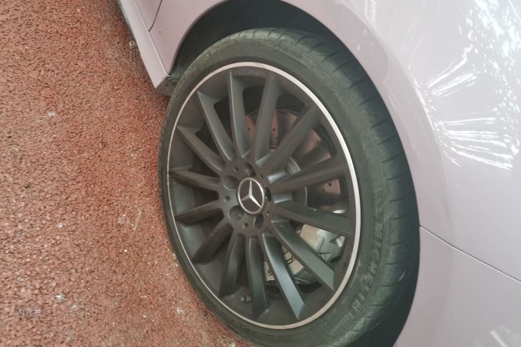 Mercedes-Benz CLA AMG 2023 صورة سيارة #9