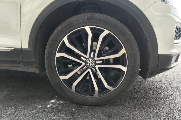 T-Roc 2018 car image #9