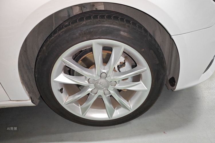 Audi A3 2018 car image #9