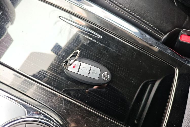 Nissan 2019 #9 Nissan 2019 car image #9
