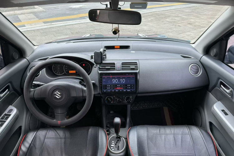 Suzuki Swift 2016 car image #9