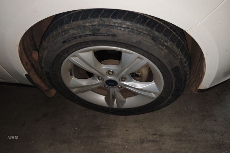 Ford Focus 2018 car image #9