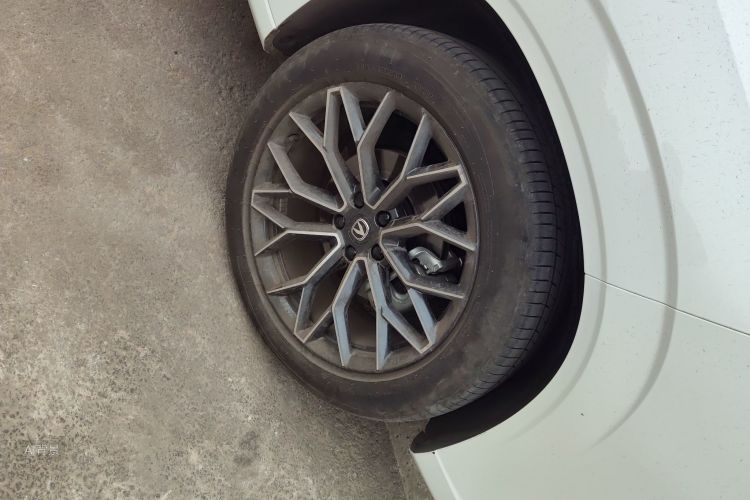 Changan UNI-Z 2025 car image #9