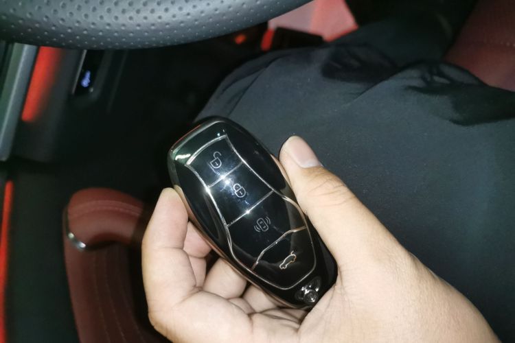 HongQi H5 2024 car image #9