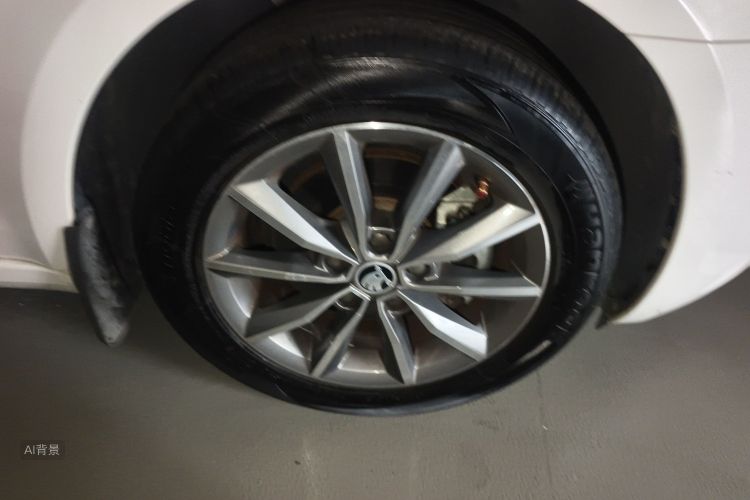 Skoda Octavia 2017 car image #9