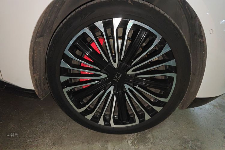 Avatr 12 2024 car image #9