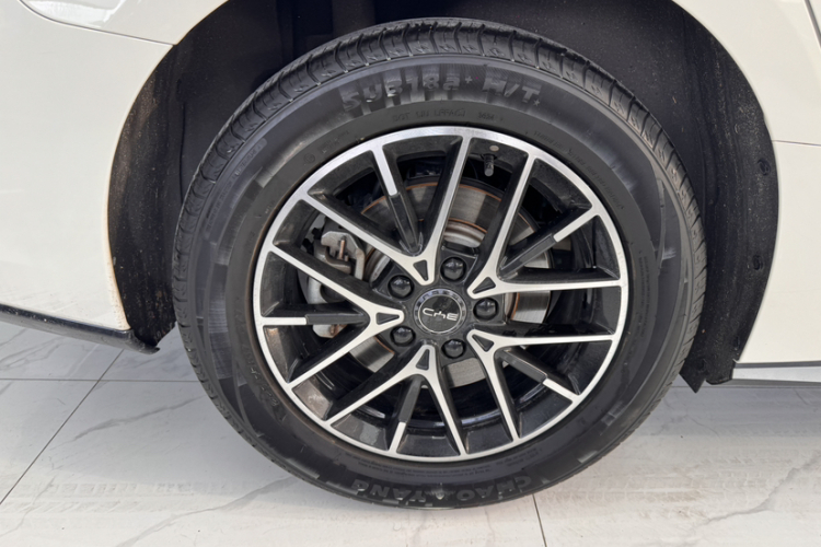 BYD Seal 07 DM-i 2024 صورة سيارة #9