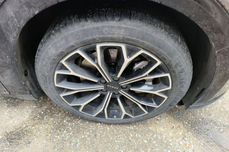 极氪 极氪007 2024 汽车图片 #9