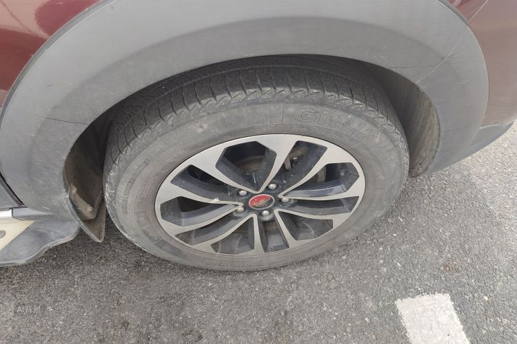 Forthing JOYEAR X5 2014 car image #9