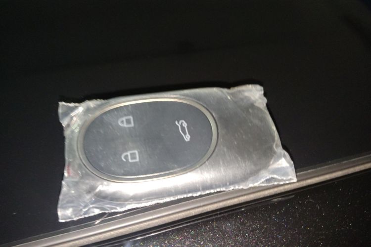 蔚来 蔚来ET5 2025 汽车图片 #9