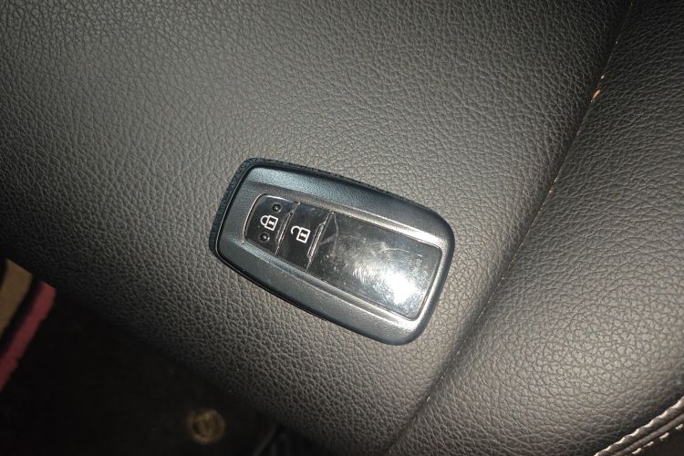 Toyota Izoa 2020 car image #9