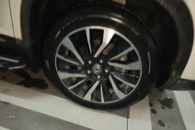 T5 2018 car image #9