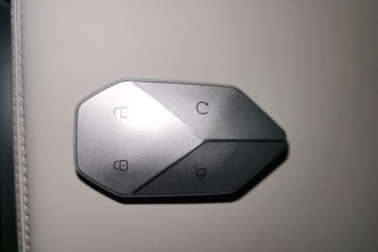 FangChengBao Tiger 3 2025 car image #9