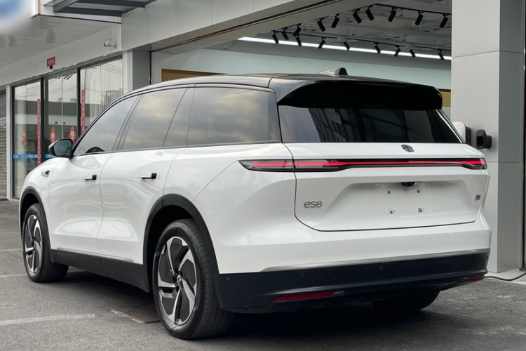 蔚来 蔚来ES8 2024 汽车图片 #9