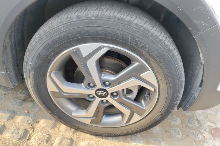 Hyundai ix25 2018 #9 Hyundai ix25 2018 car image #9