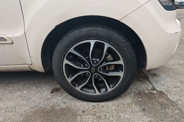 Kia Soul 2014 immagine di auto #9