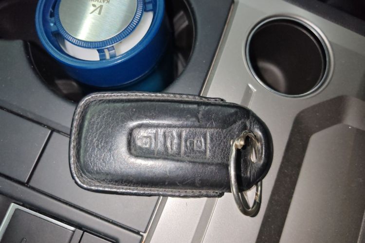 Volkswagen Touareg 2020 immagine di auto #9