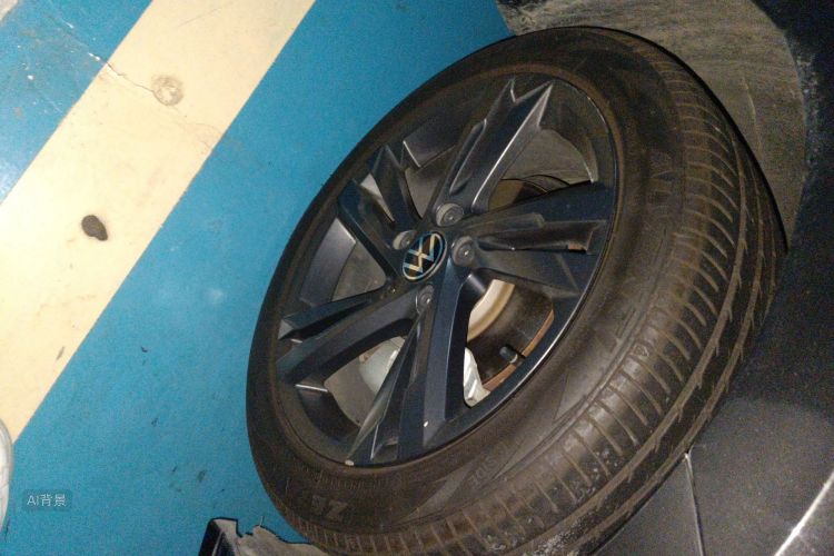 Volkswagen Golf 2021 car image #9