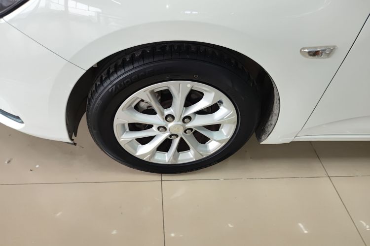 雪佛兰 科鲁泽 2023 汽车图片 #9