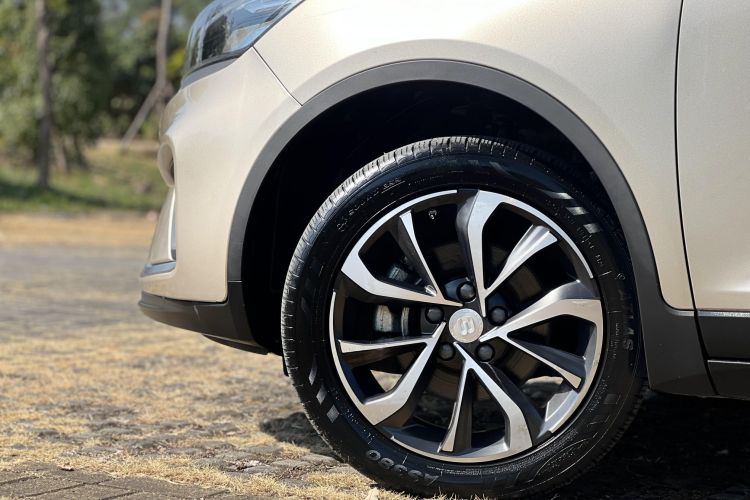 Emgrand GS 2021 car image #9