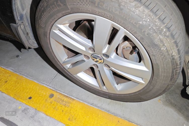 Volkswagen Sharan 2018 car image #9