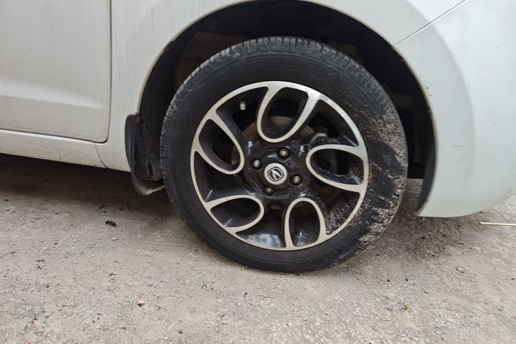 Changan BenBen 2016 изображение автомобиля #9