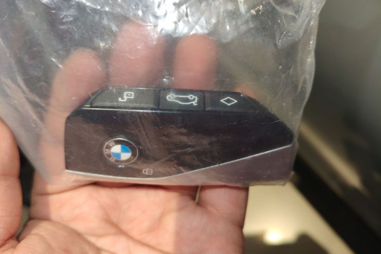 BMW i7 2025 изображение автомобиля #9