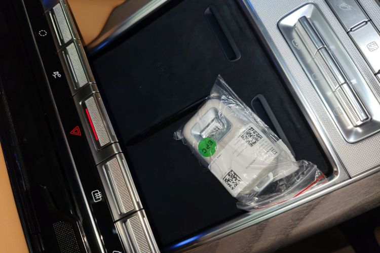 Zeekr 9X 2026 car image #9