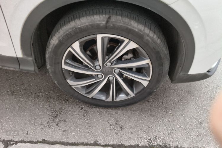 GEELY Coolray 2019 car image #9