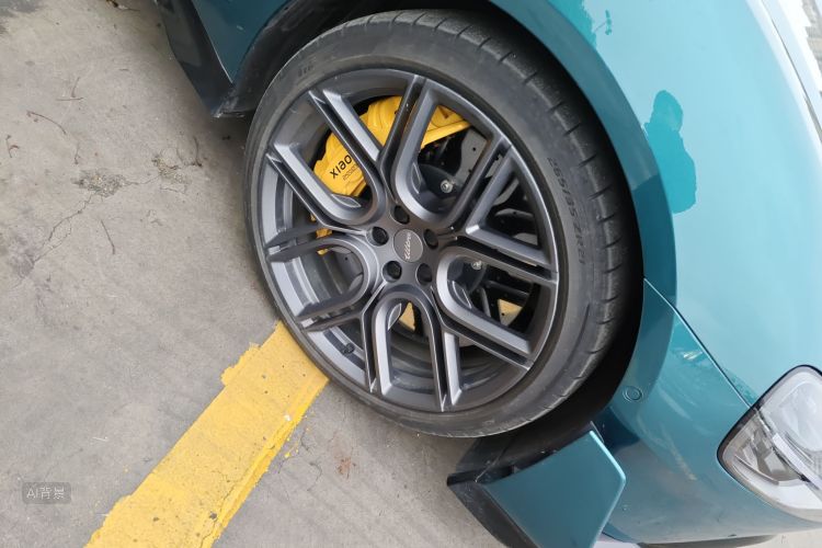 MI SU7 Ultra 2025 car image #9