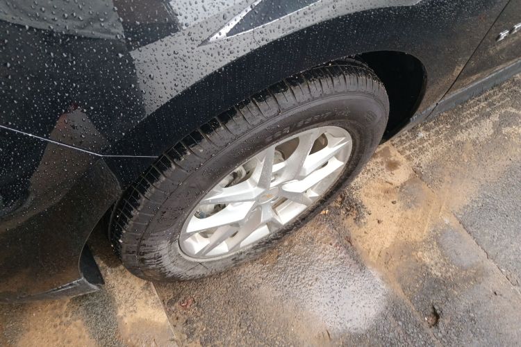 Chevrolet Equinox 2022 car image #9