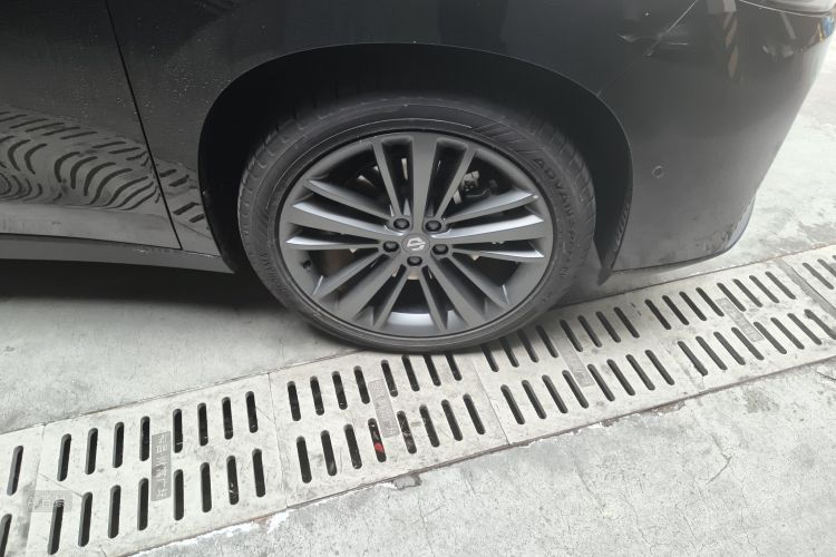 零跑汽车 零跑C16 2025 汽车图片 #9